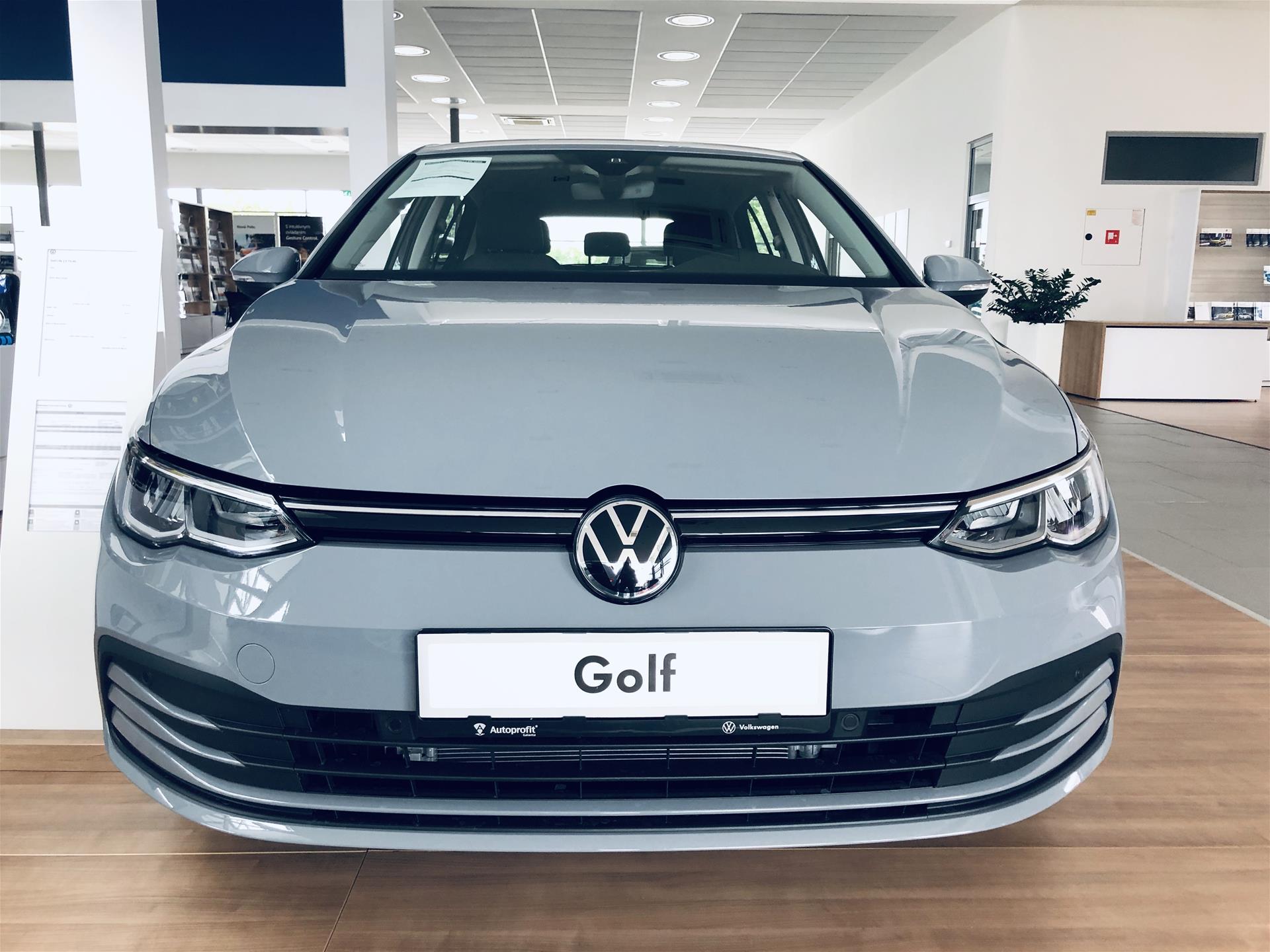 Volkswagen Volkswagen Golf Life Tsi Autoprofit Sk Predaj